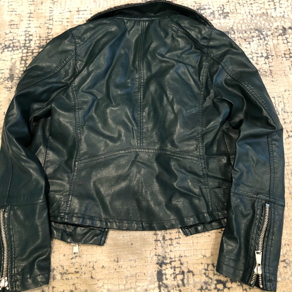 Jacket - Picture 5 of 5